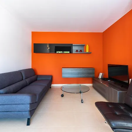 Apartment Precioso Con Gran Terraza Y Piscina P Tossa de Mar