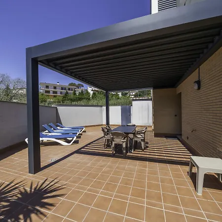 Terraza, Piscina Y Parking En Tossa Apartment Tossa de Mar