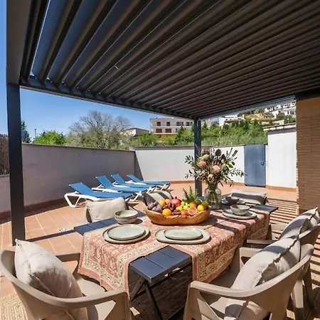 Terraza, Piscina Y Parking En Tossa